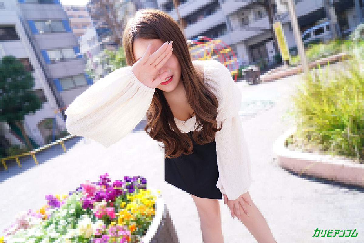 街中でナンパしたメコスジ女子を部屋に連れ込み即ハメ膣キュン